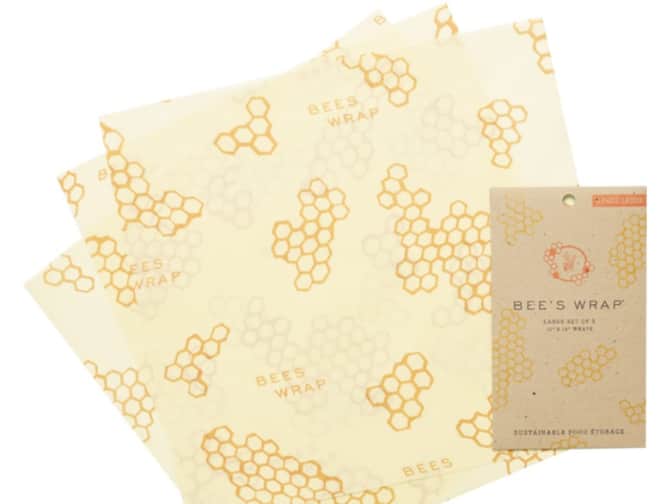 Image of three Bee's Wrap wax wraps and cardboard packaging