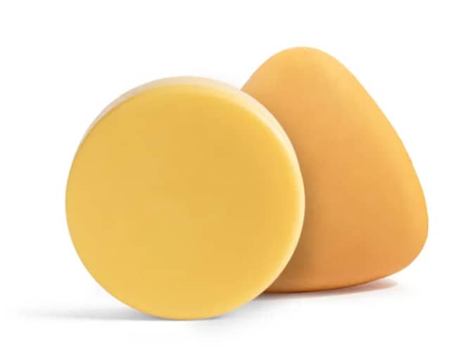 Photo of Peach volumizing shampoo and conditioner bar set
